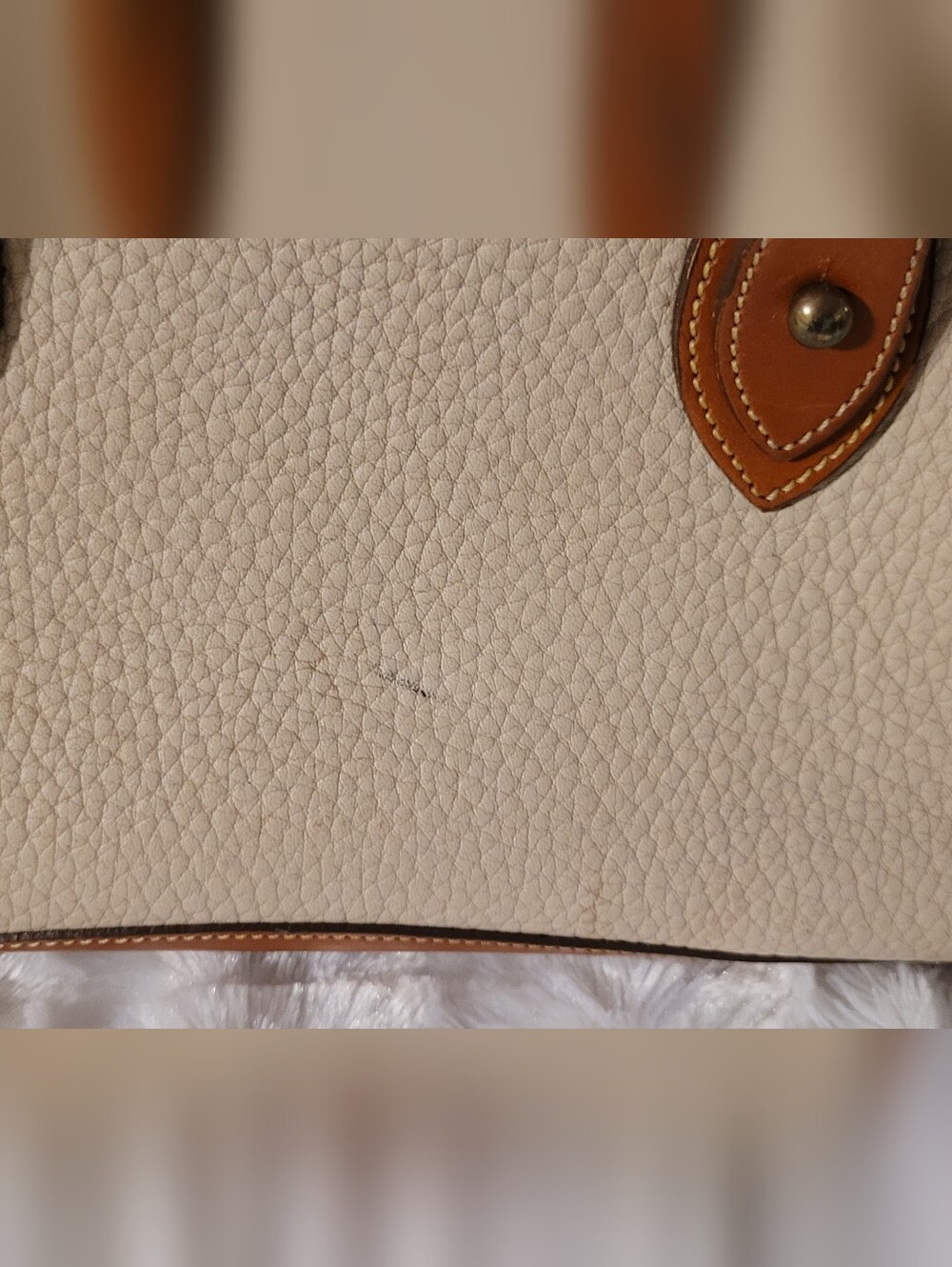 VTG Dooney & Bourke Tan Pebble LeatherTrim Satchel - GUC - Picture 4 of 14